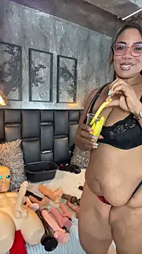 Živý XXX chat AranzalatinBlaks1