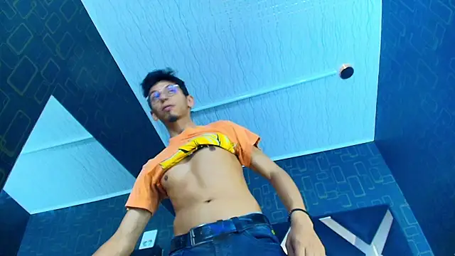 noha_y_andreu01's Webcam Show