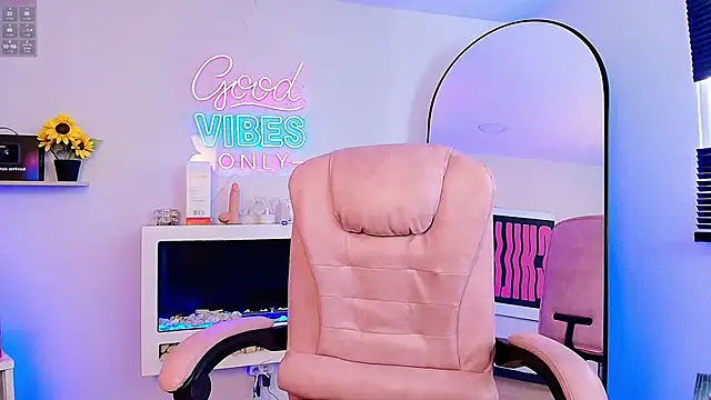 Alice_Vixen 现场XXX聊天