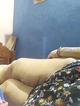 tamilthanushri Adlı Modelin Canlı XXX Sohbeti