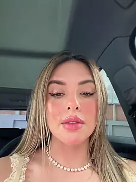 Alirawrz's Webcam Show