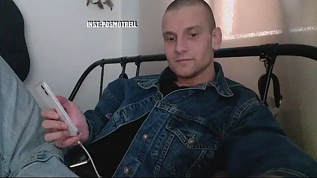 ETHAN_MOORE's Live XXX Chat