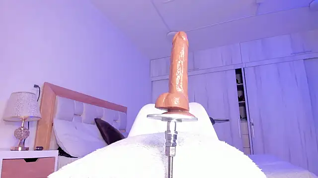 mia_hank: διαδικτυακό σόου στην κάμερα