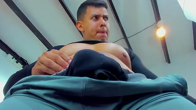 RomanCroftのウェブカメラショー