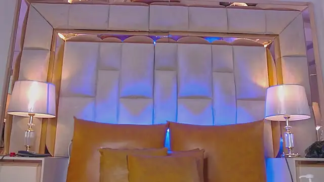 Chatroom XXX en direct de ValentinaBreats