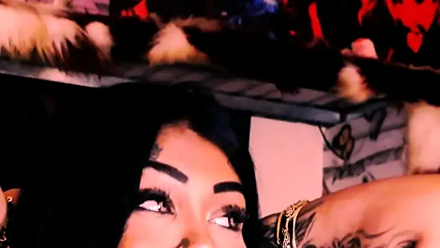 Chat XXX en directo de indian_dreamgirl