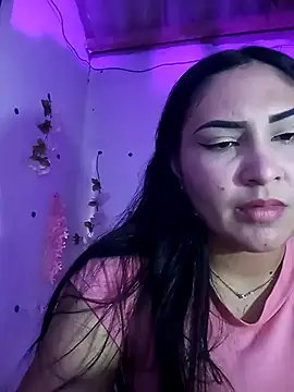 แชท XXX สดของ Emy_cutee