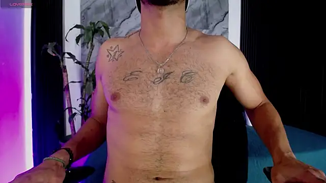 Grant_Irons Webcam show