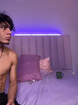 Pertunjukan Kamera Web abrilandjulian