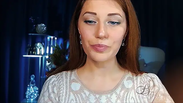 MissBeverlyMills' Live XXX Chat