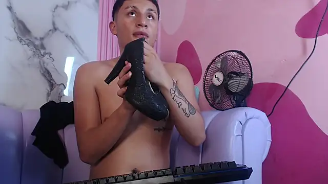 Sissy_Bdsm_ Webcam Show