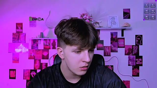 Show modela travis_wolf_ na web-kameri