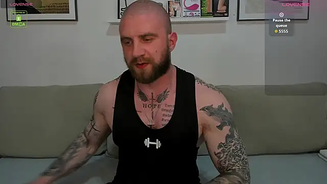 Gerard_Finbar Show in webcam