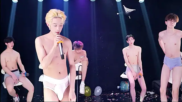 Show modela RJ-01 na web-kameri