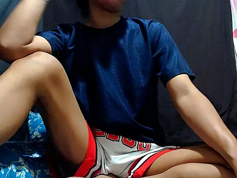 Show modela AwesomeMistress_Bigcock na web-kameri