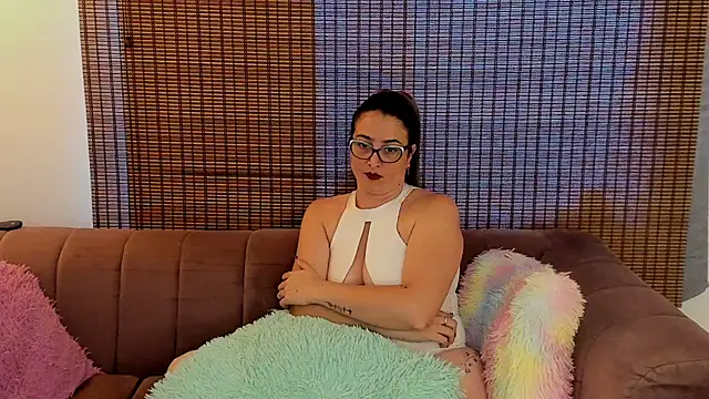 دردشة ariana_cross الجنسية المباشرة