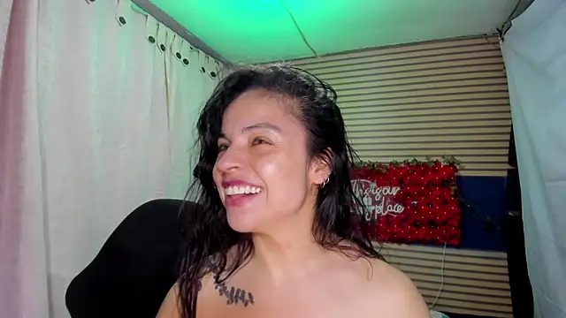 دردشة rosse_2504 الجنسية المباشرة