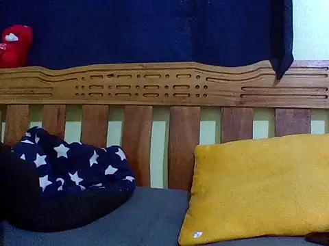 Roseroca33 Chat XXX in diretta