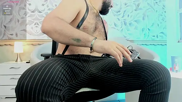 XXX chat uživo modela bear_mao_
