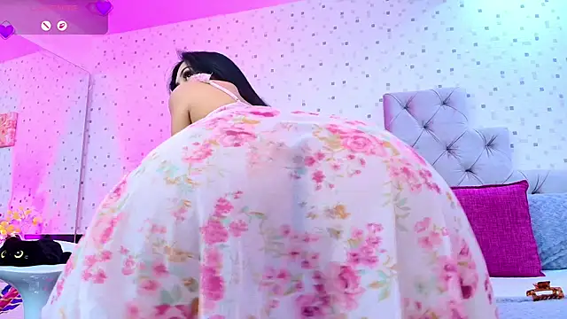 JulietaReyess: онлайн-секс-чат