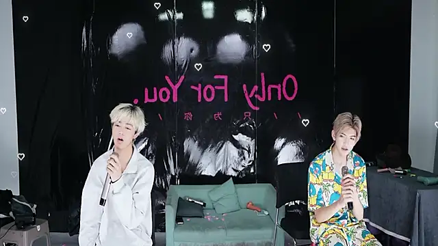 sweetboys666's Webcam Show