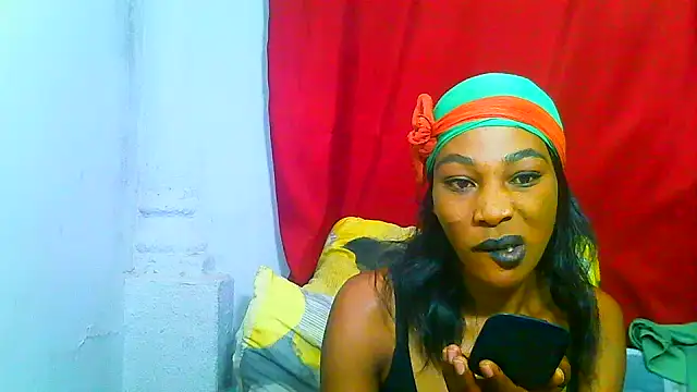 Chat +18 de freaky_naughty ao vivo