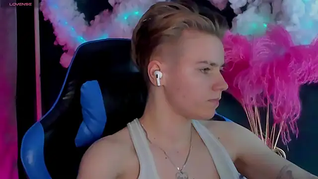 Jean_Wilsons লাইভ XXX চ্যাট