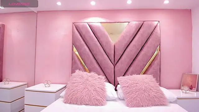 chloe_larson Chat XXX in diretta