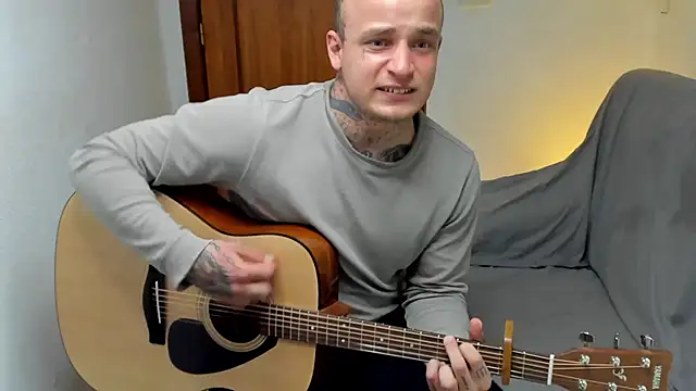 Pokazy przed kamerką – layneinchains