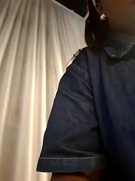 SWEETDOLLY29XX's Live XXX Chat