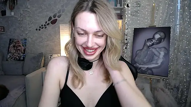 NickyAdamidi live XXX chat