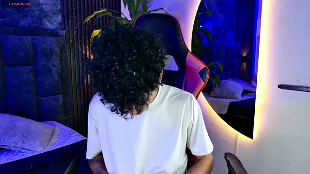 noah_travis 即時 XXX 聊天