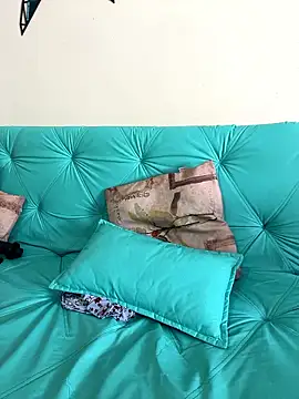 Chat +18 de Renataalves ao vivo