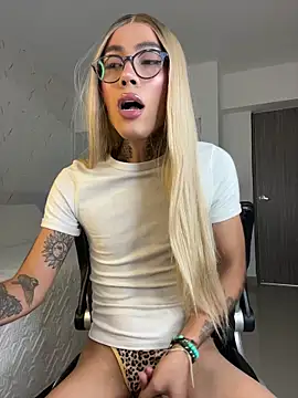 miss_tatiana_'s Webcam Show