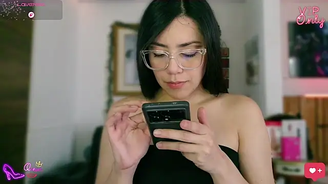 Chat XXX en directo de LauGrayJ