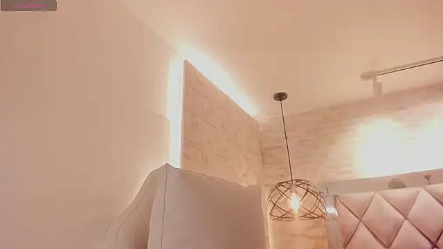 grace_daviss' Live XXX Chat