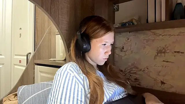 KiraNice1のライブXXXチャット