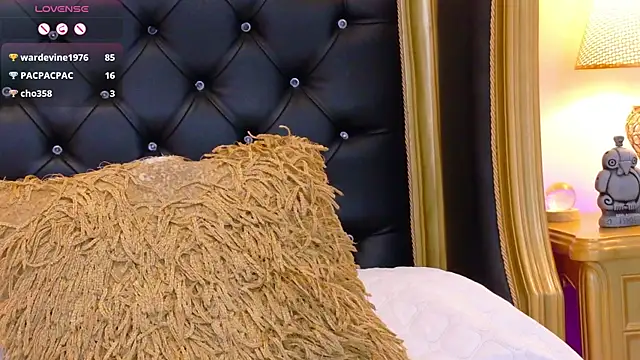 Chat XXX en directo de AdelinaVans