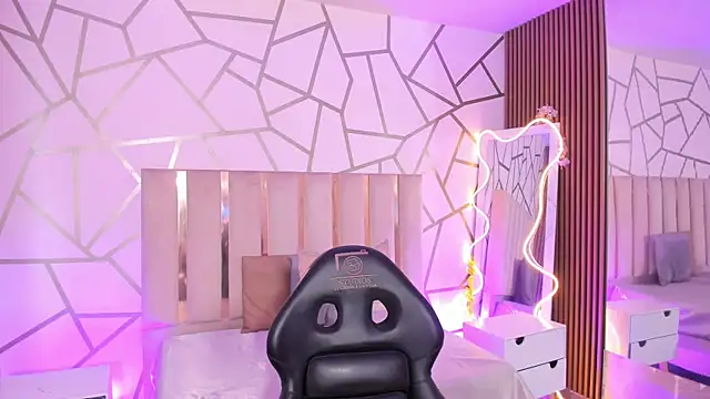 CYRUS_TAY Adlı Modelin Web Kamerası Şovu