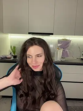 CurlyLara: онлайн-секс-чат