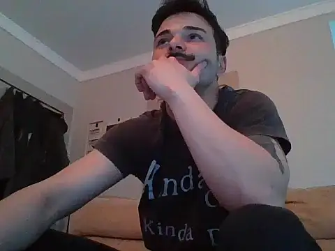 Show modela Hayat2Bilet na web-kameri