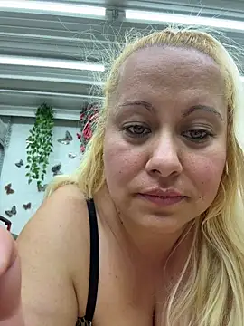 SabinaSweety 在線直播表演