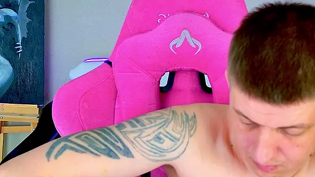 Shawty_Mia élő XXX-chatje