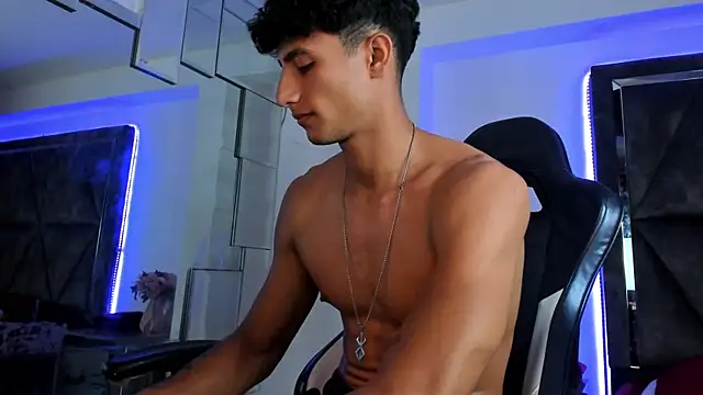 Živý XXX chat MaxiimoRomano_