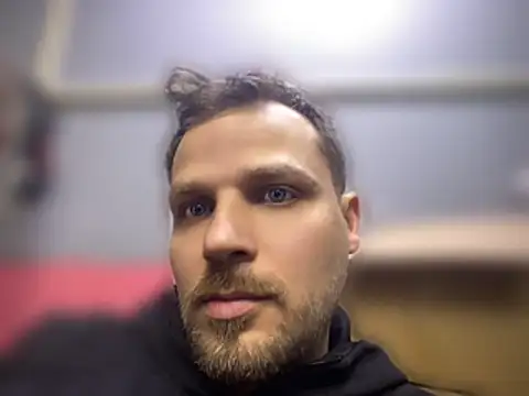 โชว์เว็บแคมของ giyasbvnghkgkfk