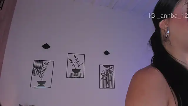 annie_barozzi's Live XXX Chat