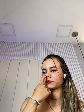 JuliaColemann Adlı Modelin Web Kamerası Şovu