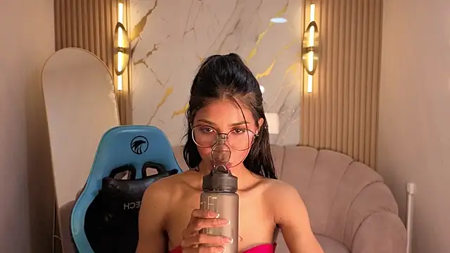 Alina_b_ Chat XXX live