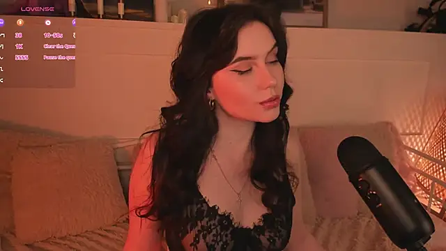 UnaMedison's Live XXX Chat