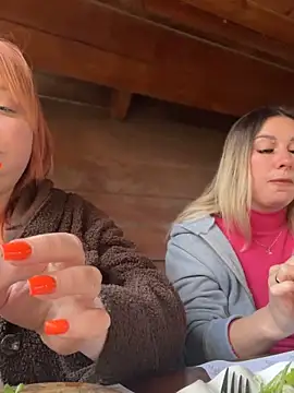 Živý XXX chat SweetCuteGirls1023